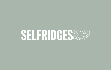 Selfridges has four high-end department stores in the United Kingdom with an annual turnover of more than £1 billion. I worked as creative lead in the Online department where my role was to manage the design team and improve the look & feel as well as the performance of the site.